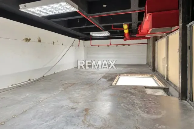 Alquiler local Comercial, Urb los Samanes, 36mt2 26-67 - 8