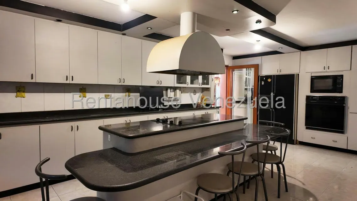 Casa (Multipes Niveles) en Venta en Lomas de La Lagunita, Distrito Metropolitano - 5