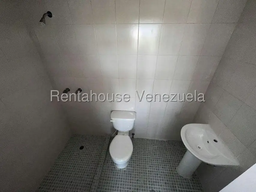 Apartamento (1 Nivel) en Venta en Agua Sal, Miranda - 16