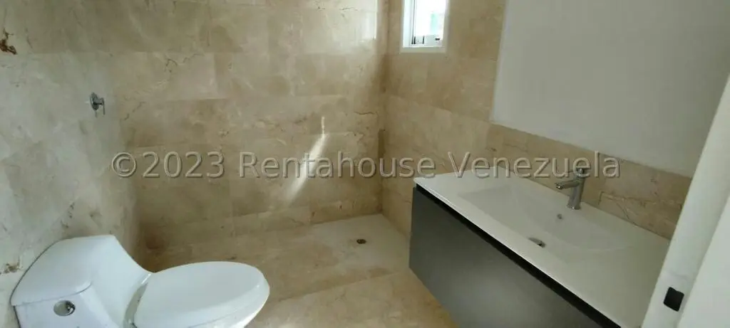 Apartamento (1 Nivel) en Venta en La Lagunita Country Club, Distrito Metropolitano - 14