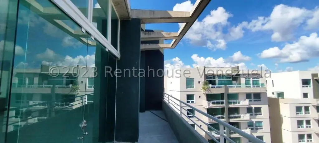 Apartamento (1 Nivel) en Venta en La Lagunita Country Club, Distrito Metropolitano - 24