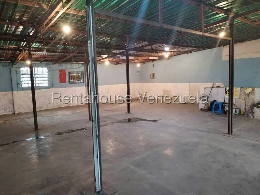 Local Comercial en Alquiler en Avenida Cedeno, Carabobo - 4