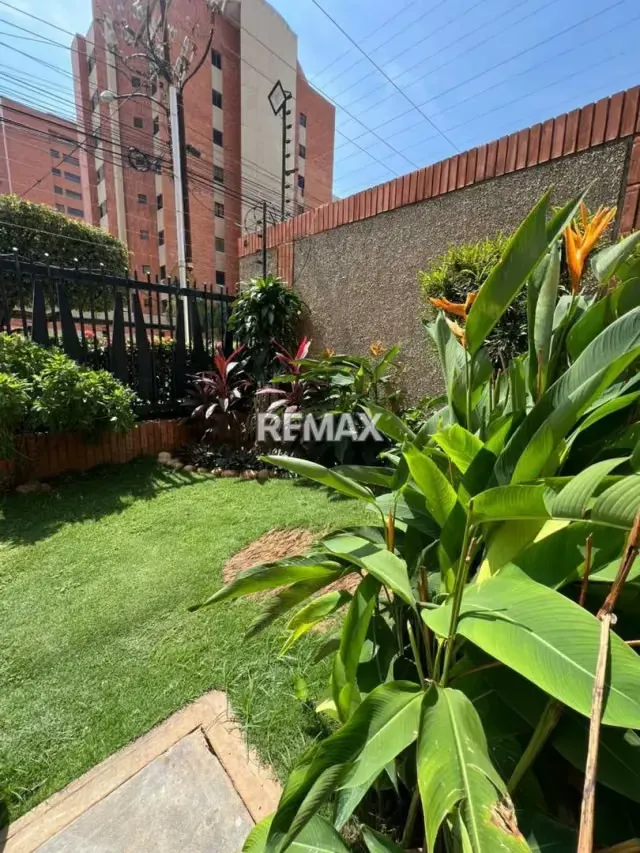 APARTAMENTO EN VENTA EDIFICIO TERAMO SECTOR TIERRA NEGRA - 6