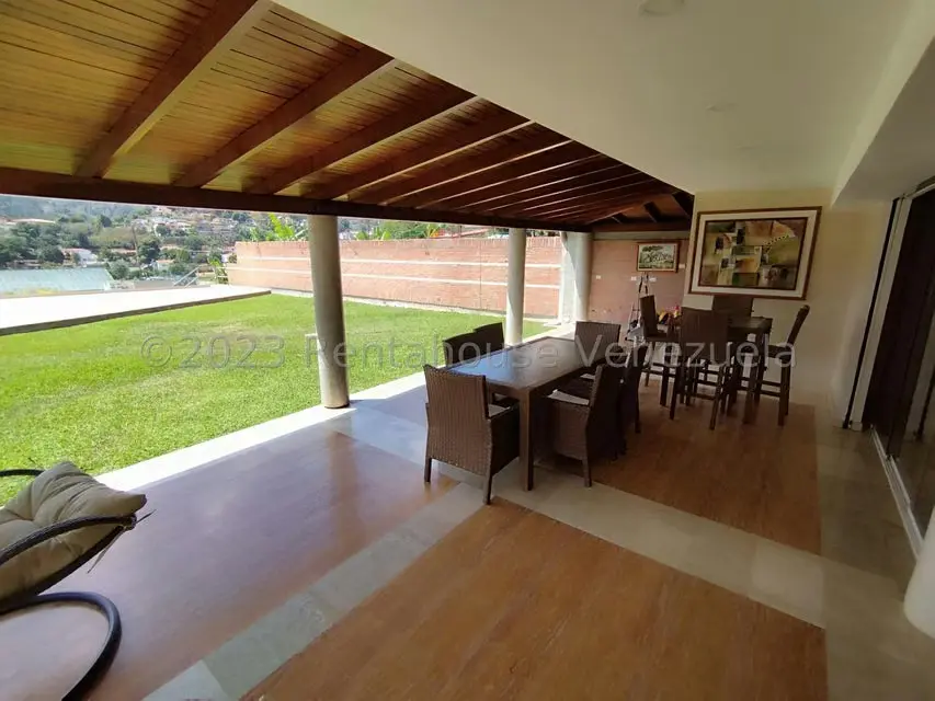 Casa (Duplex) en Venta en Prados del Este, Distrito Metropolitano - 14