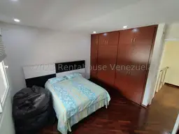 Vista 44