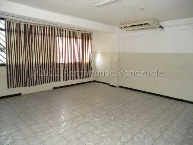 Comercial (Edificio) en Alquiler en Guatire, Miranda - 5