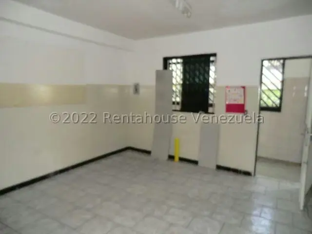 Comercial (Edificio) en Alquiler en Guatire, Miranda - 7