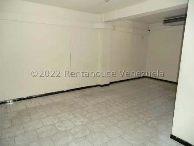Comercial (Edificio) en Alquiler en Guatire, Miranda - 8