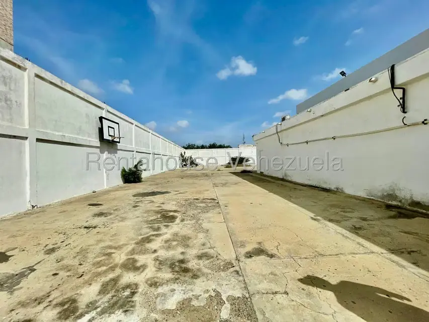 Local Comercial en Venta en Punto Fijo, Falcon - 26