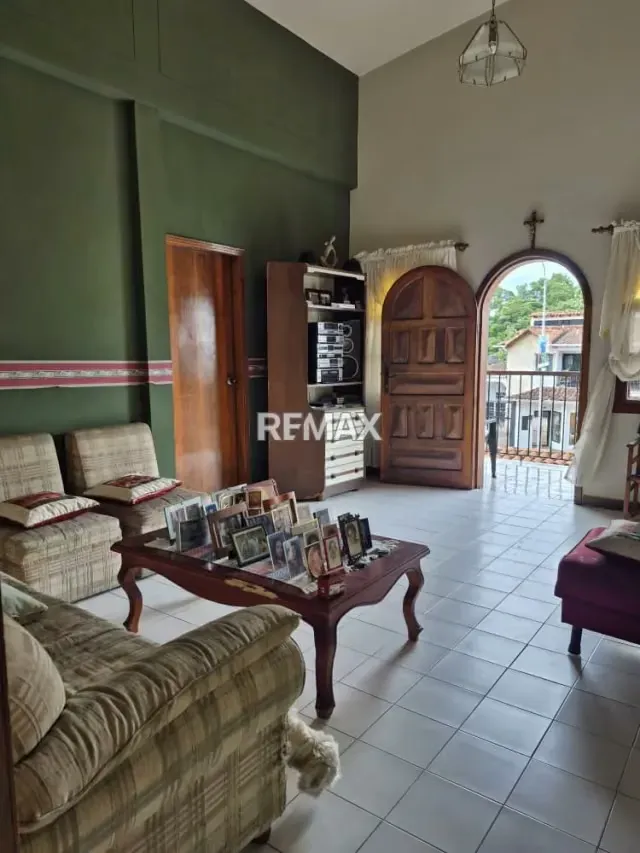 casa en alquiler en av carabobo - 2
