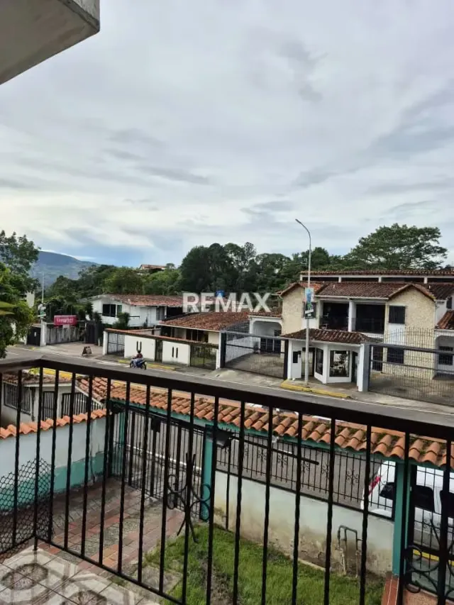 casa en alquiler en av carabobo - 4