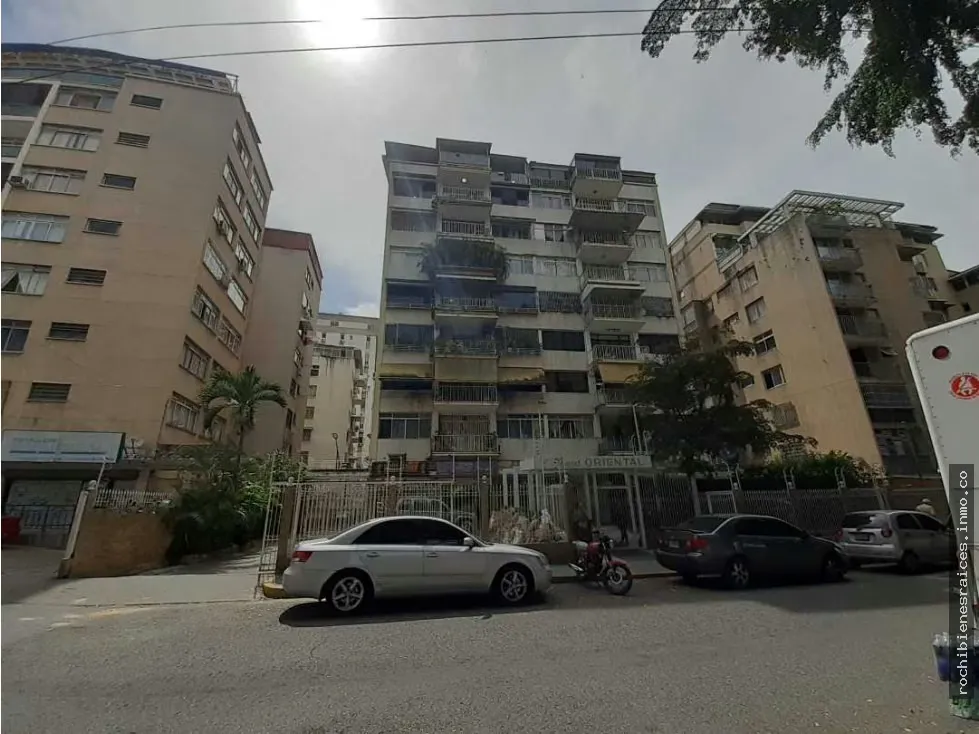 APARTAMENTO PH EN LOS PALOS GRANDES - 2