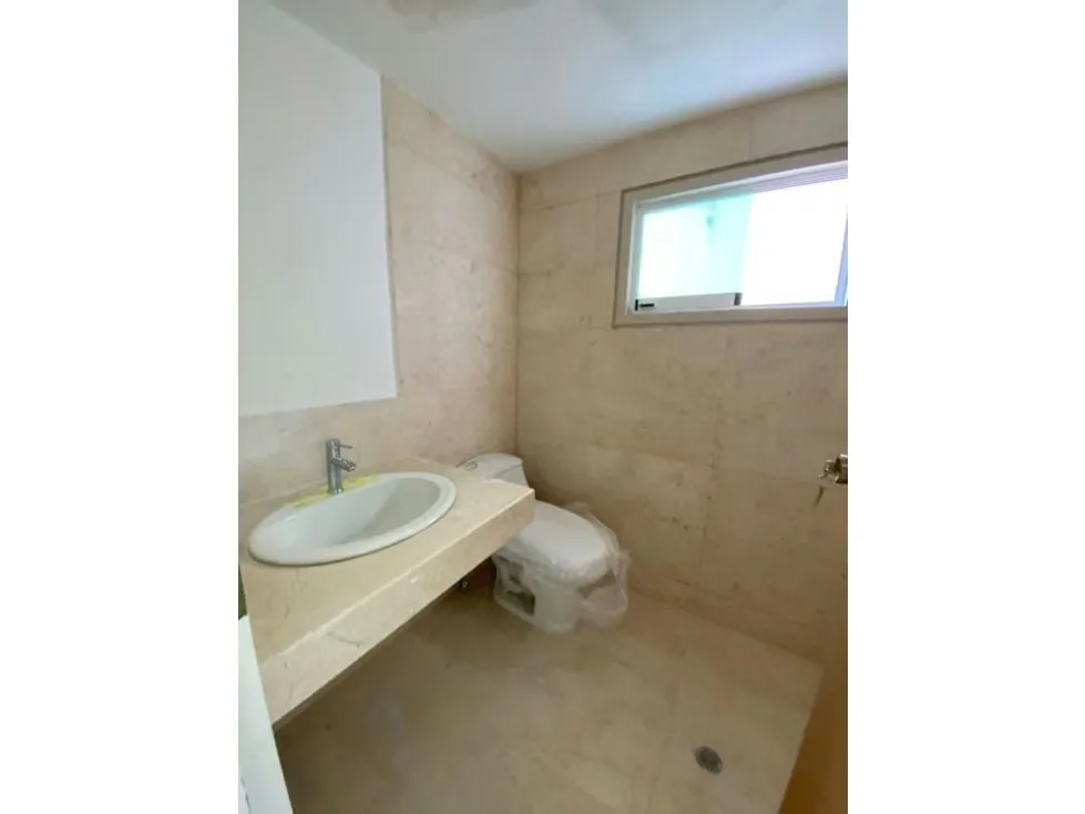 Vendo apartamento 120+40 m2 La Lagunita 3027 - 23