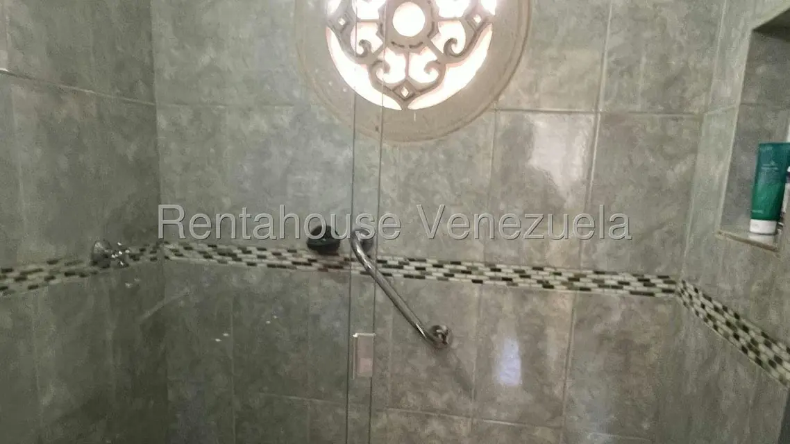 Casa (1 Nivel) en Venta en Ciudad Balneario Higuerote, Miranda - 18