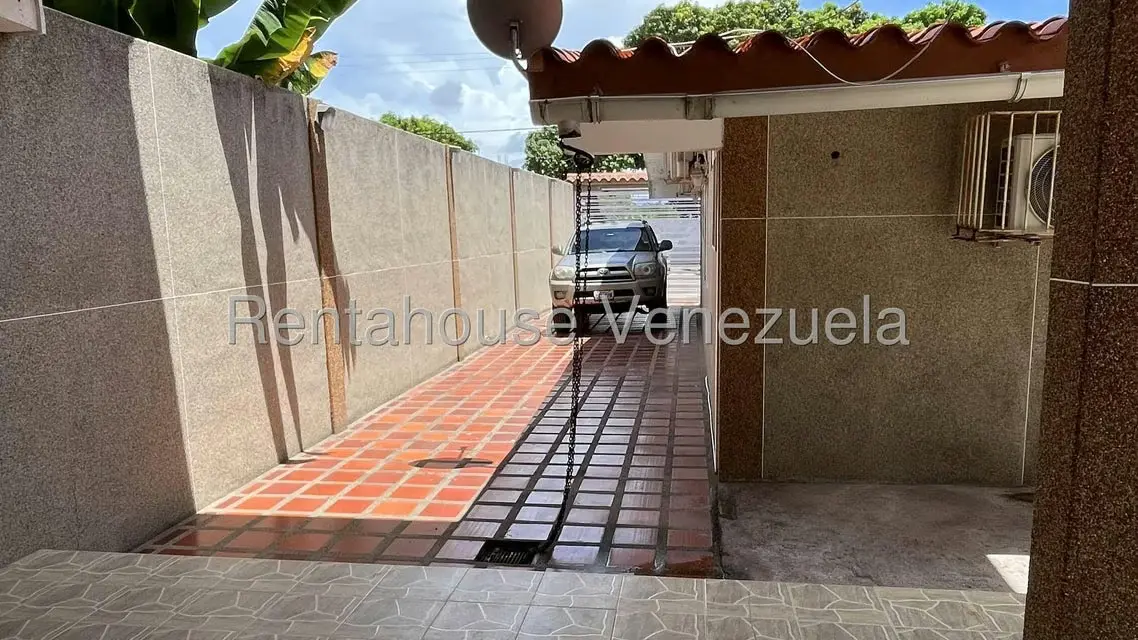 Casa (1 Nivel) en Venta en Ciudad Balneario Higuerote, Miranda - 4