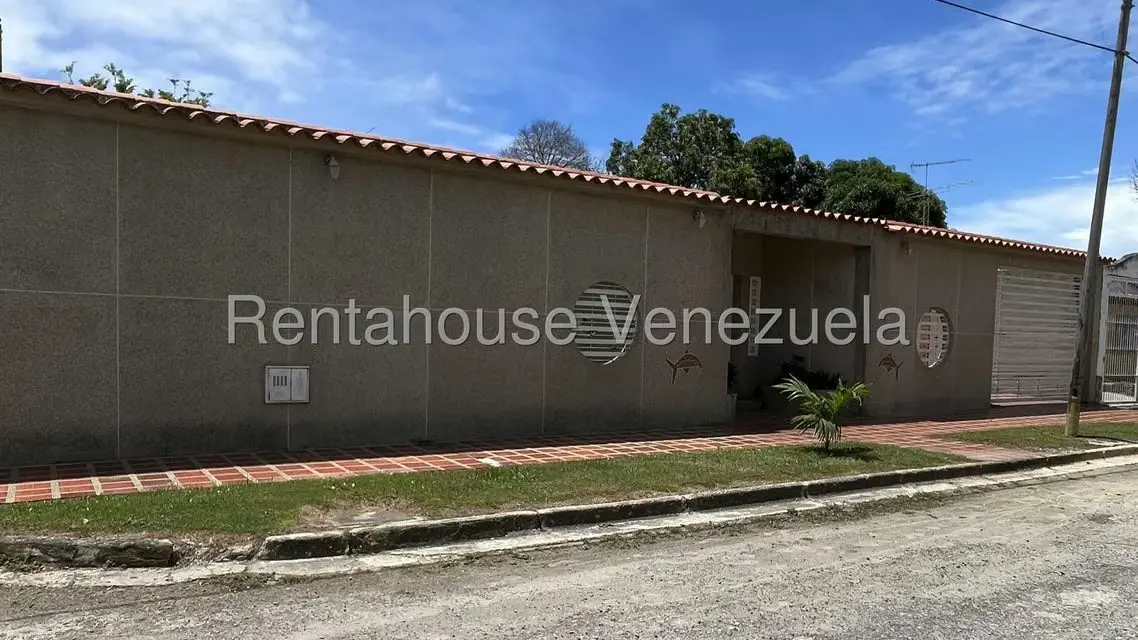 Casa (1 Nivel) en Venta en Ciudad Balneario Higuerote, Miranda - 44