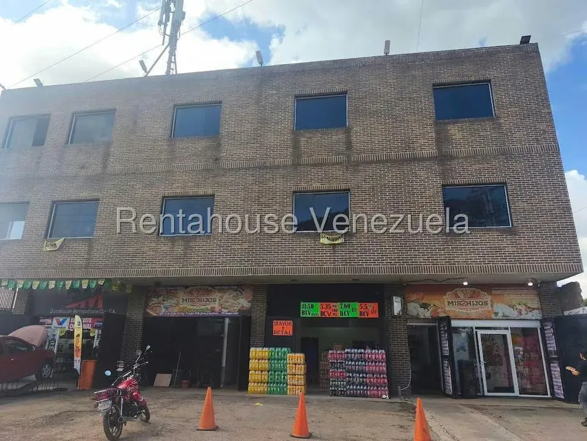 Local Comercial en Alquiler en Las Dos Lagunas, Miranda