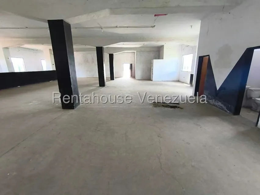 Local Comercial en Alquiler en Las Dos Lagunas, Miranda - 19