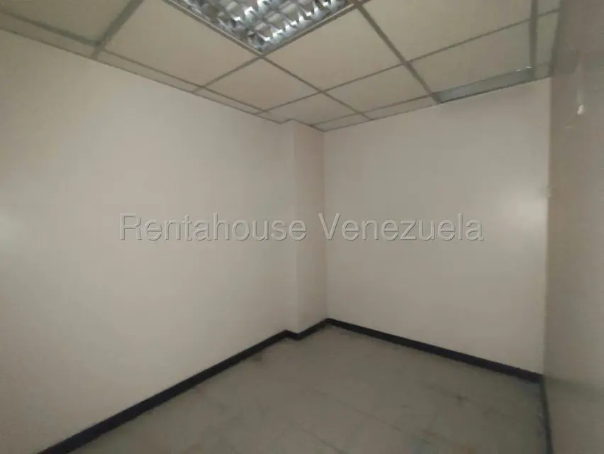 Comercial (Edificio) en Venta en La Paragua, Zulia - 31