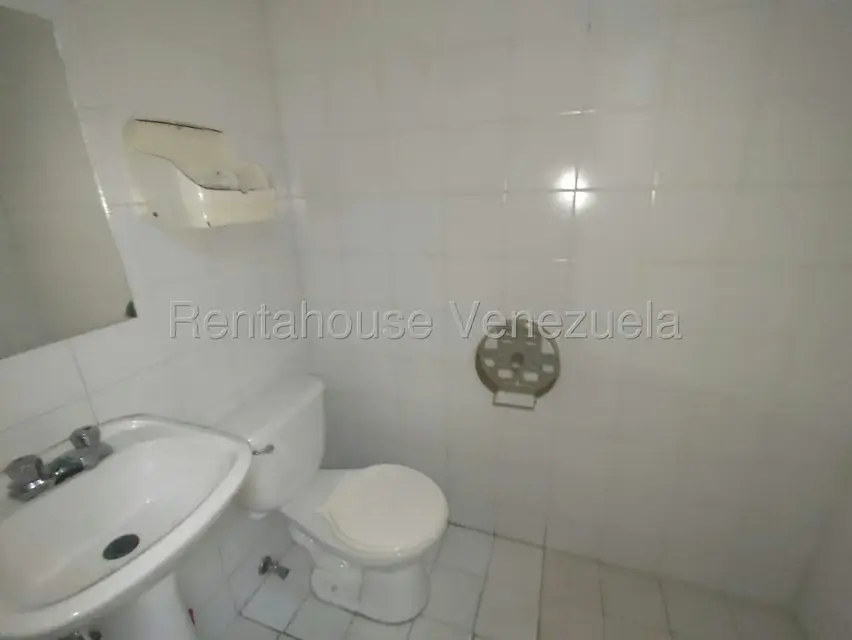 Comercial (Edificio) en Venta en La Paragua, Zulia - 33