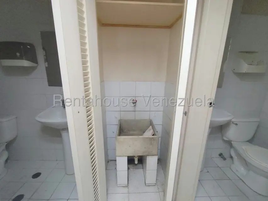 Comercial (Edificio) en Venta en La Paragua, Zulia - 35