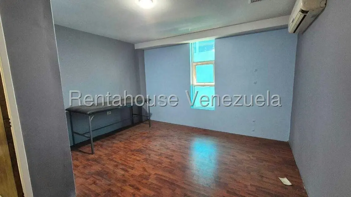 Oficina en Alquiler en Zona Oeste, Lara - 10