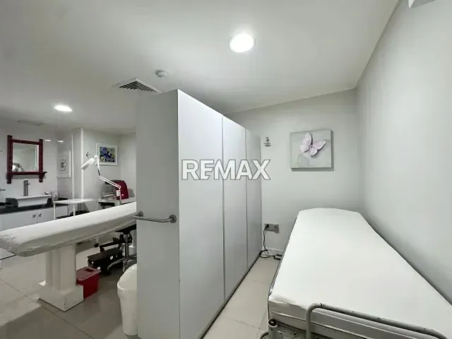 En venta dos locales unidos en el centro comercial siglo XXl planta baja - 14