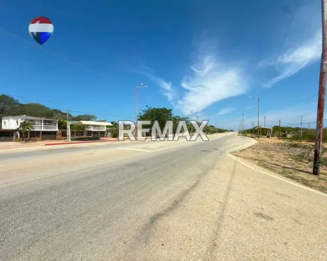 EN VENTA EXTENSO TERRENO EN LOS GOMEZ - 7