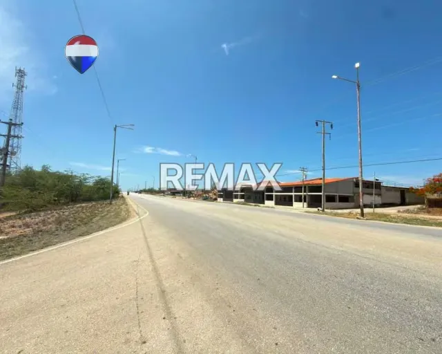 EN VENTA EXTENSO TERRENO EN LOS GOMEZ - 9