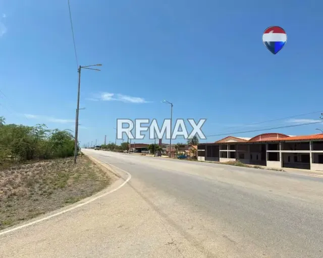 EN VENTA EXTENSO TERRENO EN LOS GOMEZ - 10