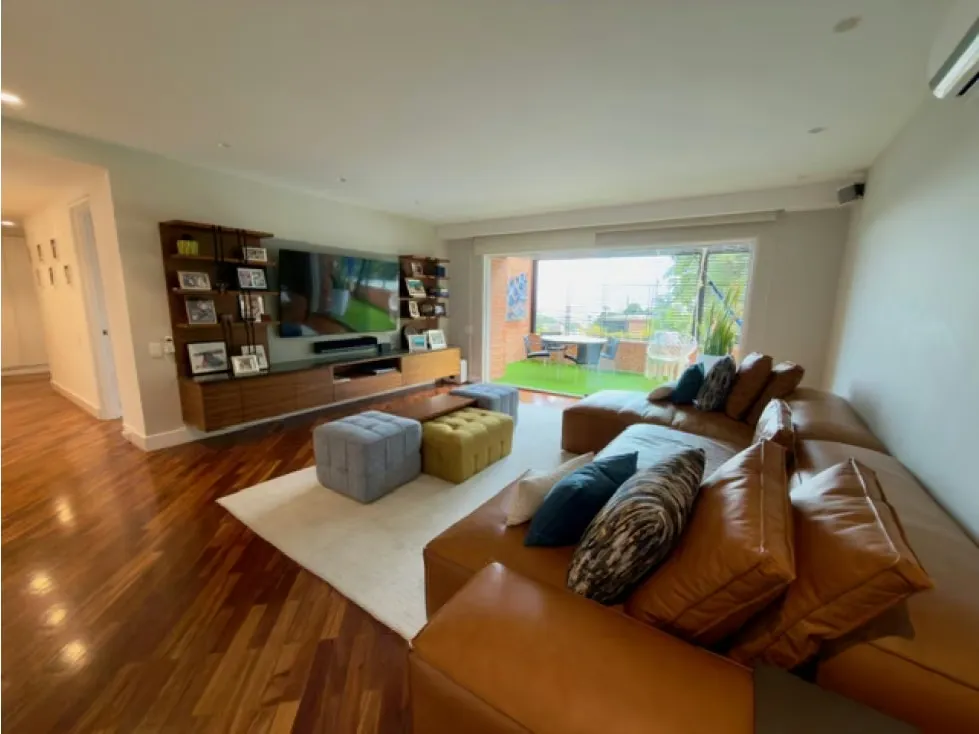 Ofrezco en VENTA maravillosa Planta Baja en Altamira Norte- 5h+2s / 5p - 14