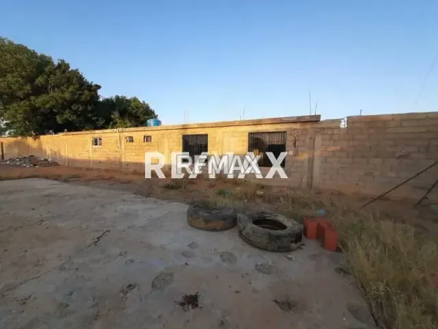 Terreno en Venta, El Cardón. - 3
