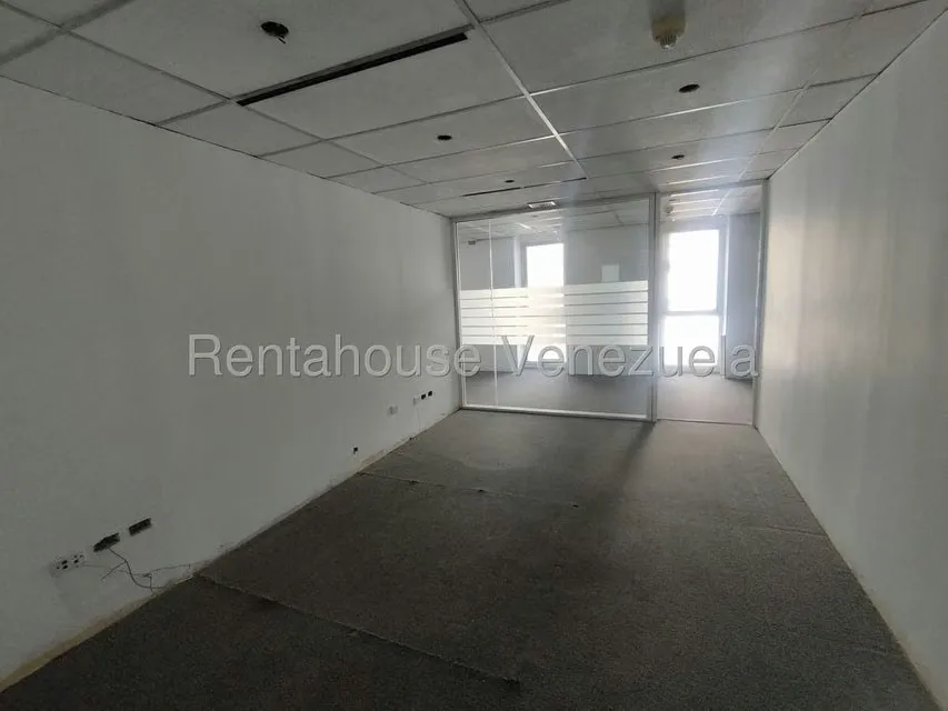 Oficina en Venta en Los Palos Grandes, Distrito Metropolitano - 4