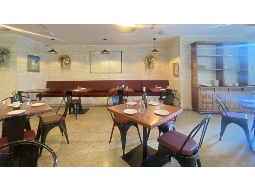Vendo fondo de comercio restaurante 248m2 Plaza Altamira 8865 - 14