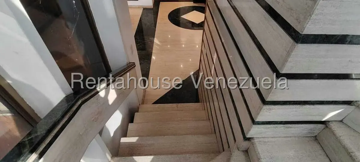 Apartamento (Penthouse) en Venta en La Florida, Distrito Metropolitano - 26