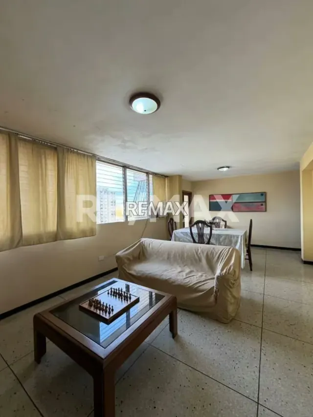 APARTAMENTO EN VENTA EDIF. CAURA - 4