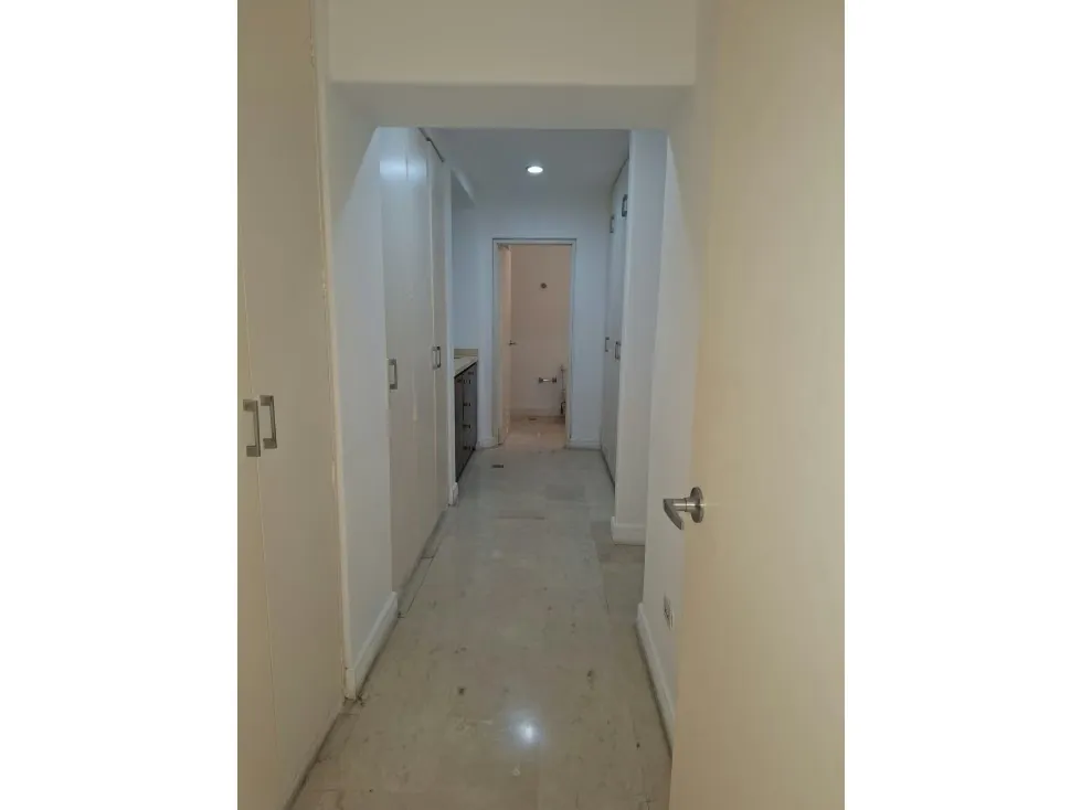 En Alquiler hermoso apartamento en La Lagunita - 12
