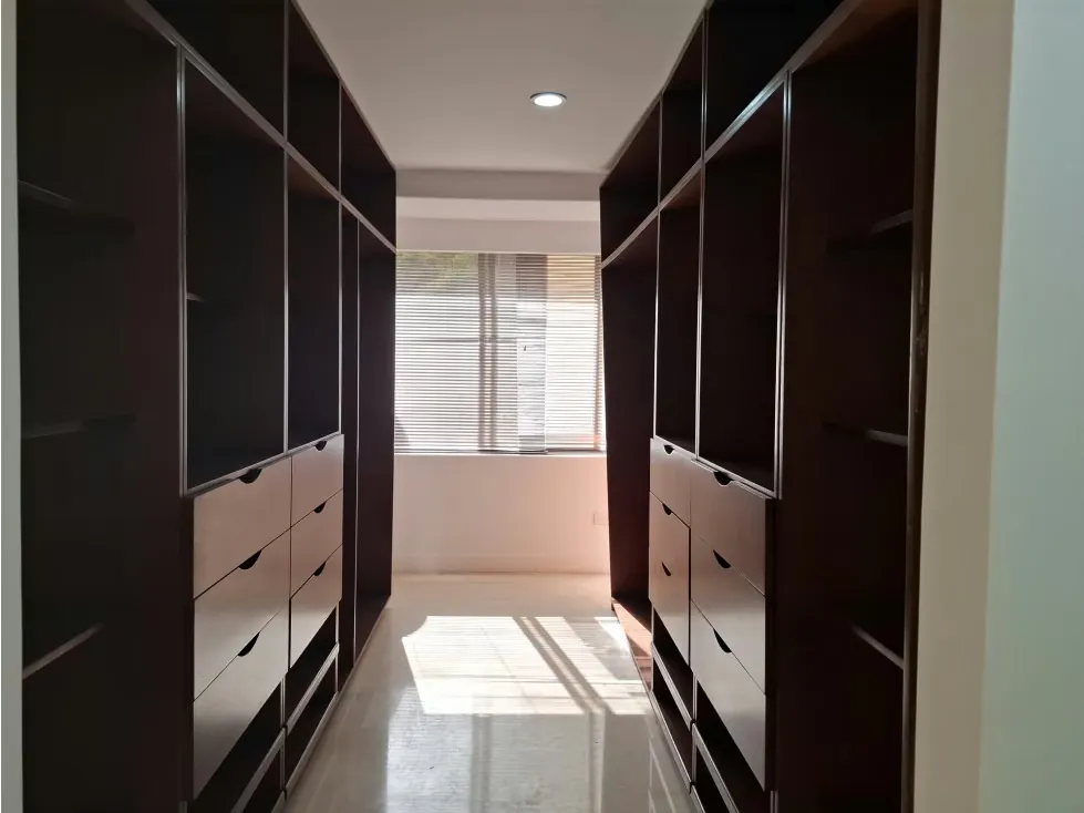 En Alquiler hermoso apartamento en La Lagunita - 15