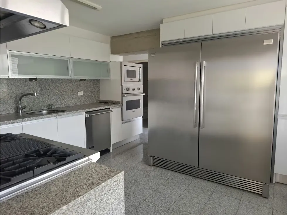 En Alquiler hermoso apartamento en La Lagunita - 8