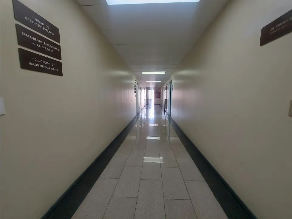 Alquilo cubiculo consultorio 12m2 Axexo Clinicas Caracas 9863 - 11