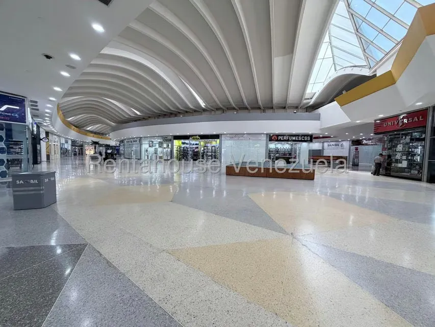 Local Comercial en Alquiler en El Cardon, Falcon - 17