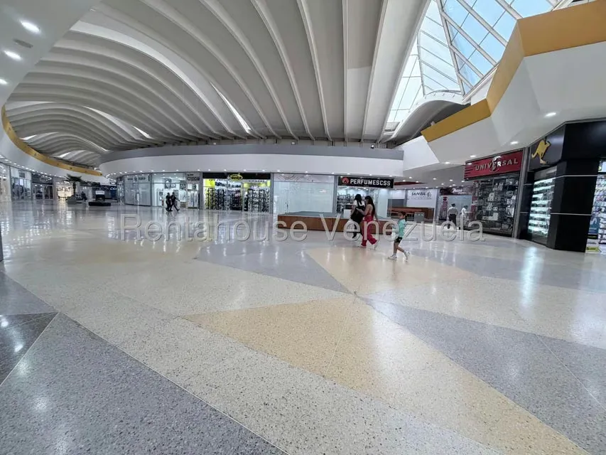 Local Comercial en Alquiler en El Cardon, Falcon - 18