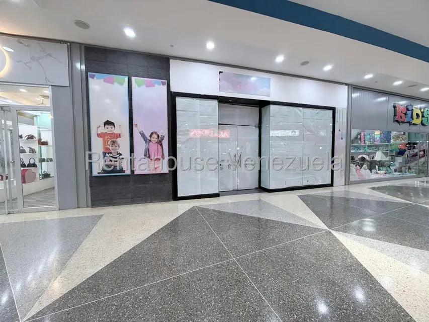 Local Comercial en Alquiler en El Cardon, Falcon - 4