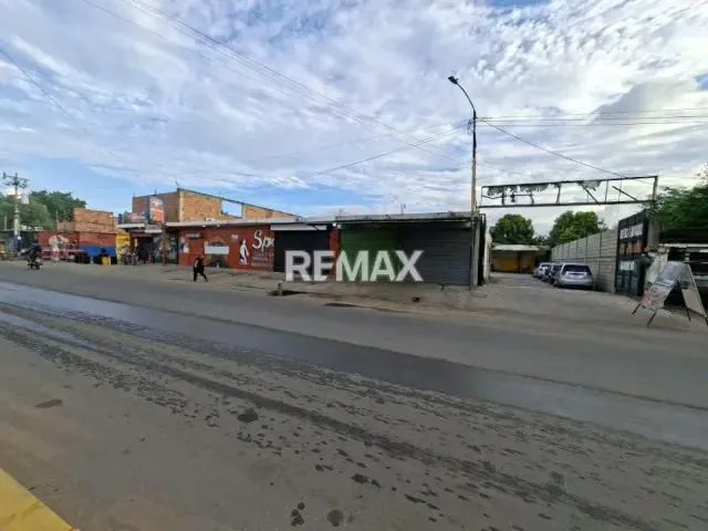 MINI CENTRO COMERCIAL - 15