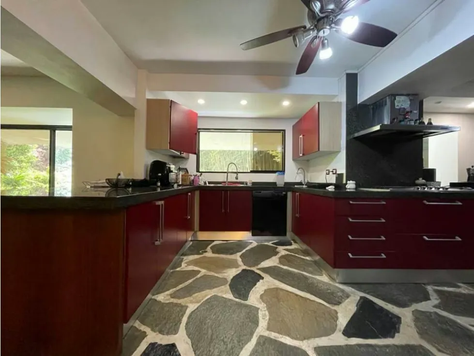 Se vende apto PB 400m² 3h+s/3b+s∕2p en Alto Hatillo - 4
