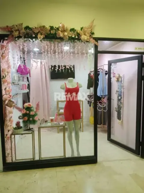 Se Alquila Local Comercial en el Centro comercial Doral Center mall - 4