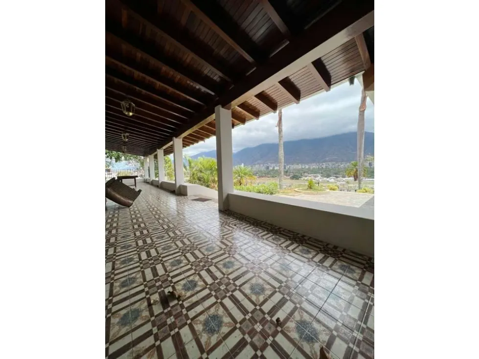 Se vende casa 1.000m2 Lomas de Chuao 4359 - 11