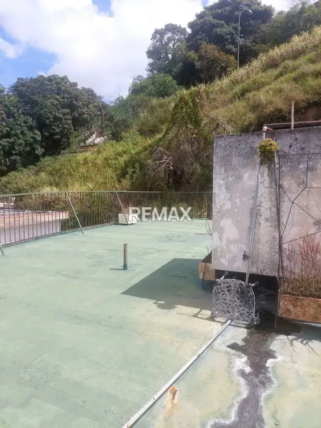 QUINTA 178.62 MTS EN LA TRINIDAD - VENTA - 19