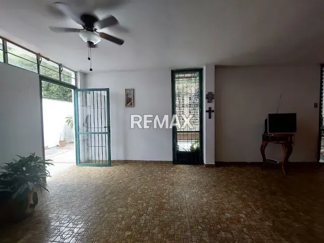 QUINTA 178.62 MTS EN LA TRINIDAD - VENTA - 4