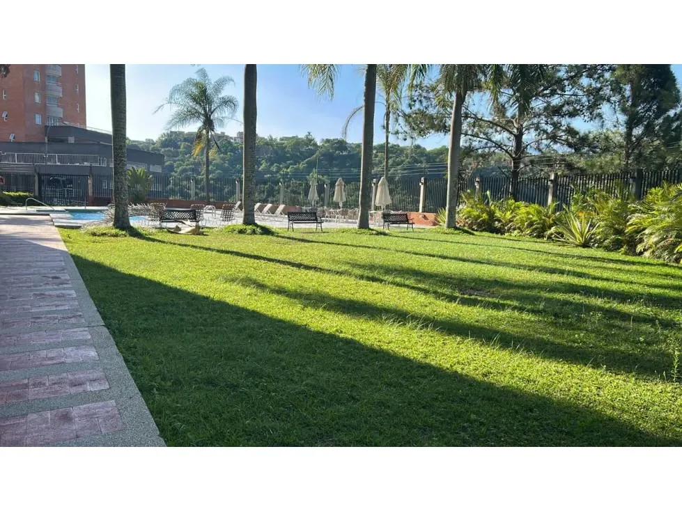 Vendo PH triplex 450m2 Los Samanes 6422 - 20